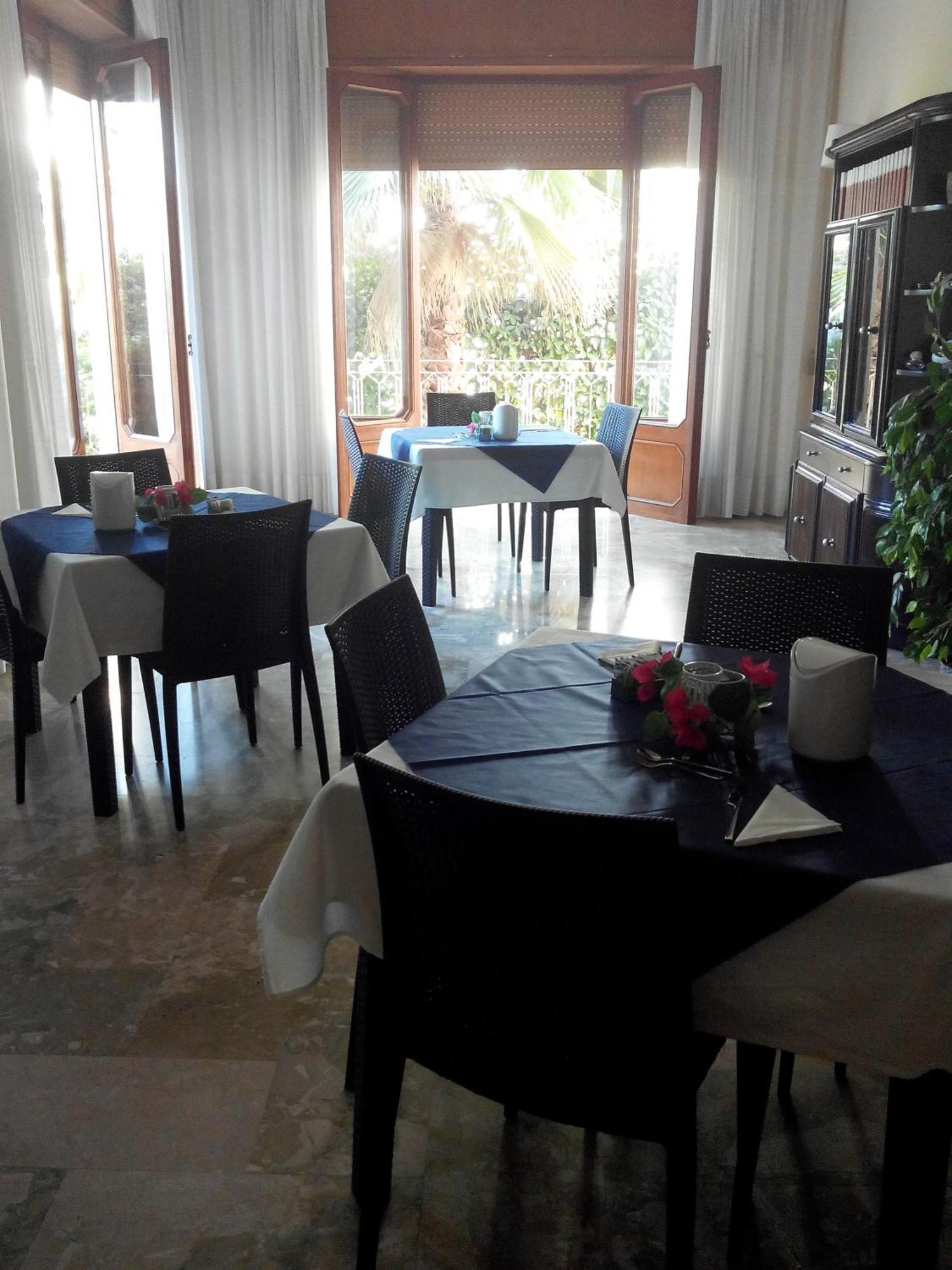 Villa Lazzari B&B Tra I Due Mari Maglie Buitenkant foto